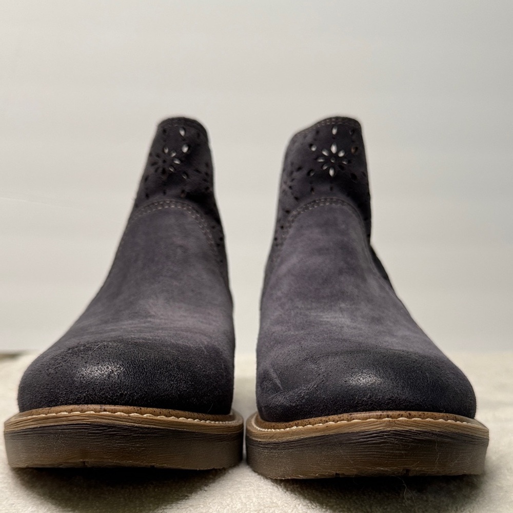 Comfortiva Raya Chelsea Booties - Picture 7 of 14